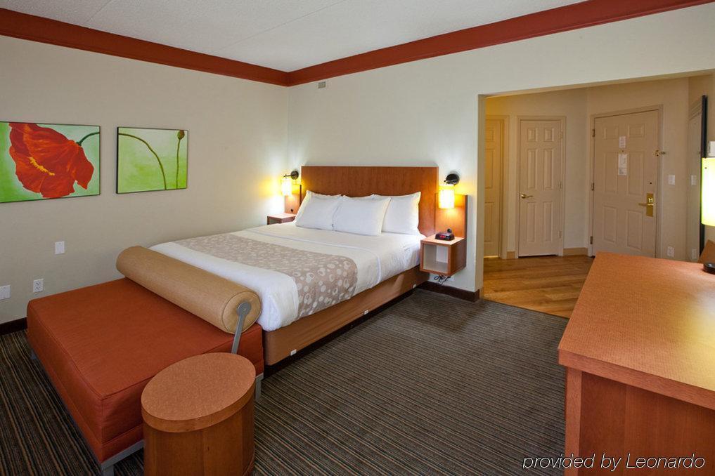 La Quinta By Wyndham Alexandria Airport Hotel Luaran gambar