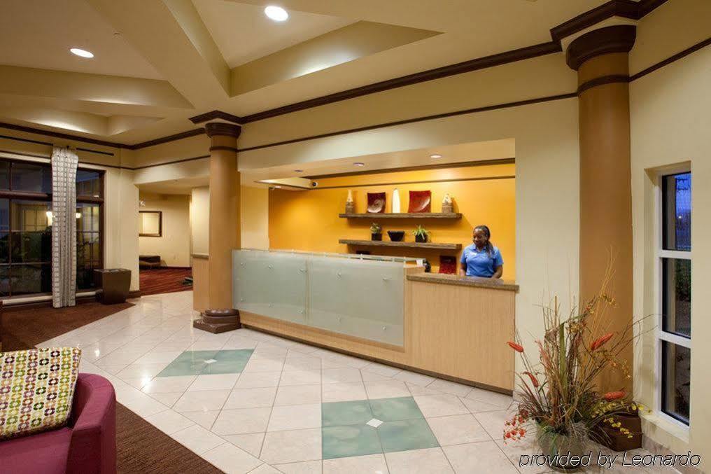 La Quinta By Wyndham Alexandria Airport Hotel Luaran gambar